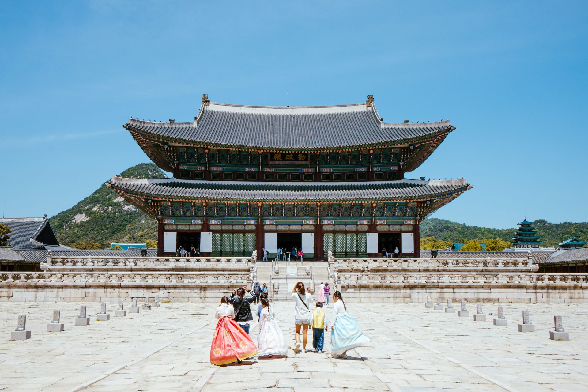 Contemporary Seoul travel photograph for Changdeokgung vs. Gyeongbokgung: Which Seoul Palace Should You Visit?