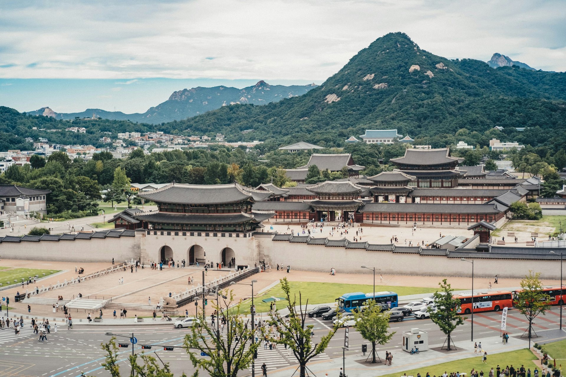Contemporary Seoul travel photograph for Gyeongbokgung Palace Guide: Tickets, Guard Ceremony, Hanbok, and Entry Timing